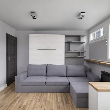 Apartment Homely Corner With View On Wwa74 *